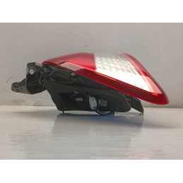 STOP FANALE FARO POSTERIORE DESTRO ESTERNO TOYOTA YARIS 3 HYBRID 2017 2020 A8840  A8840