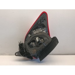 STOP FANALE FARO POSTERIORE DESTRO ESTERNO TOYOTA YARIS 3 HYBRID 2017 2020 A8840  A8840