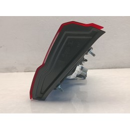 STOP FARO POSTERIORE DESTRO INTERNO TOYOTA YARIS HYBRID 3 2017 2020  A8843