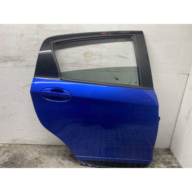 PORTA PORTIERA POSTERIORE DESTRA TOYOTA YARIS XP130 2017 2020 BLU USATA B2807 PORTA PORTIERA POSTERIORE DESTRA TOYOTA YARIS XP130 2017 2020 BLU USATA B2807