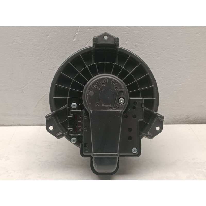 VENTOLA INTERNA ABITACOLO ARIA CLIMA TOYOTA YARIS 3 HYBRID  A8847