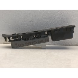 PULSANTIERA ALZAVETRO ANTERIORE SINISTRA TOYOTA YARIS HYBRID 3 SERIE  A8865