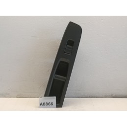 PULSANTIERA ALZAVETRO ANTERIORE DESTRA TOYOTA YARIS 3 HYBRID 2017  A8866