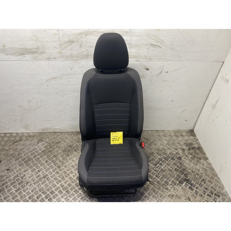SEDILE LATO PASSEGGERO DESTRO TOYOTA YARIS 3 HYBRID 2015 2019 XP130 TAPPEZZERIA B2829 SEDILE LATO PASSEGGERO DESTRO TOYOTA YARIS 3 HYBRID 2015 2019 XP130 TAPPEZZERIA B2829