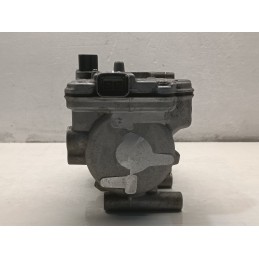 04220-1350 COMPRESSORE ARIA CONDIZIONATA CLIMA TOYOTA YARIS 3 1.5 HYBRID 2017  A8887