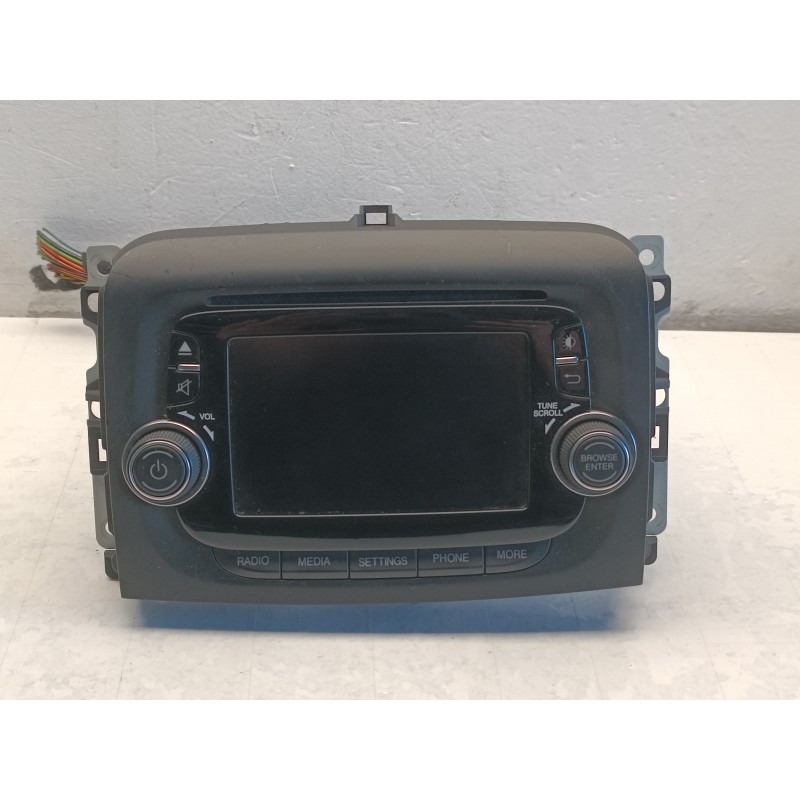 AUTORADIO STEREO ORIGINALE SCHERMO BLUETOOTH VP2 FIAT 500L 07355860510 A8985 AUTORADIO STEREO ORIGINALE SCHERMO BLUETOOTH VP2 FIAT 500L 07355860510 A8985