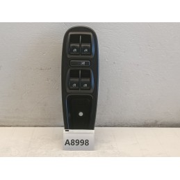 PULSANTIERA ALZAVETRO ANTERIORE SINISTRA FIAT 500L 2012 2022 735632384  A8998