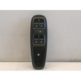PULSANTIERA ALZAVETRO ANTERIORE SINISTRA FIAT 500L 2012 2022 735632384  A8998