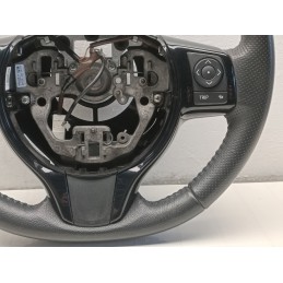 VOLANTE PELLE COMANDI TOYOTA YARIS HYBRID 3 SERIE 2017 2020 45100OD51025  A9036