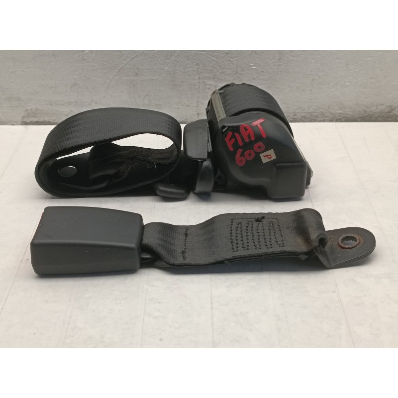 CINTURA DI SICUREZZA POSTERIORE DESTRA AGGANCIO FIAT 600 SEICENTO 00043664A  A9042