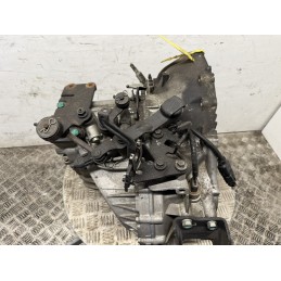 M5GF2 CAMBIO MANUALE 6 MARCE KIA CARENS 2 2.0 D 103 KW D4EA 2008 4300024450  B3002