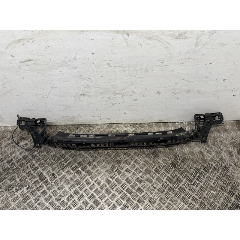 GUIDA SUPPORTO PARAURTI POSTERIORE BMW SERIE 4 F32 F33 F36 51127285560 51127316350 B3019 GUIDA SUPPORTO PARAURTI POSTERIORE BMW SERIE 4 F32 F33 F36 51127285560 51127316350 B3019