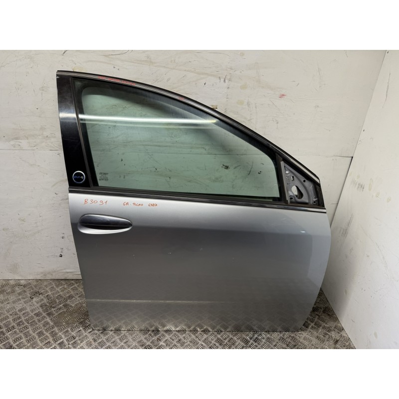 PORTA PORTIERA ANTERIORE DESTRA DX FIAT CROMA 05 11 GRIGIO TECNO USATA 51729672 B3091 PORTA PORTIERA ANTERIORE DESTRA DX FIAT CROMA 05 11 GRIGIO TECNO USATA 51729672 B3091