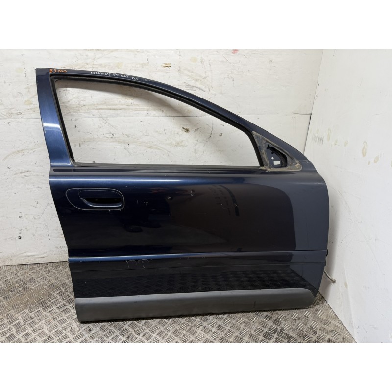 PORTA PORTIERA ANTERIORE DESTRA DX VOLVO XC70 2000 2007 BLU USATA CROSS COUNTRY B3100 PORTA PORTIERA ANTERIORE DESTRA DX VOLVO XC70 2000 2007 BLU USATA CROSS COUNTRY B3100
