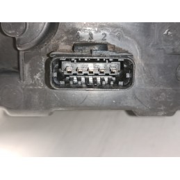 FARO FANALE ANTERIORE DESTRO RENAULT CLIO 3 2009 2012 8200892498  A9290