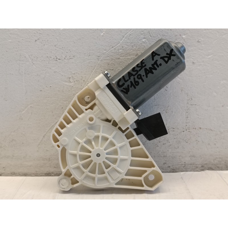 MOTORINO ALZAVETRO ANTERIORE DESTRO MERCEDES CLASSE A W169 A1698204442 A9337 MOTORINO ALZAVETRO ANTERIORE DESTRO MERCEDES CLASSE A W169 A1698204442 A9337