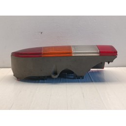 STOP FANALE FARO POSTERIORE DESTRO NISSAN VANETTE 1995 2001  A9452