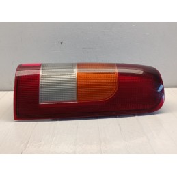 STOP FANALE FARO POSTERIORE DESTRO NISSAN VANETTE 1995 2001  A9452