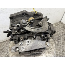 Cambio manuale usato Opel Astra H Zafira B 17 CDTi 6 marce 55583884  B3170