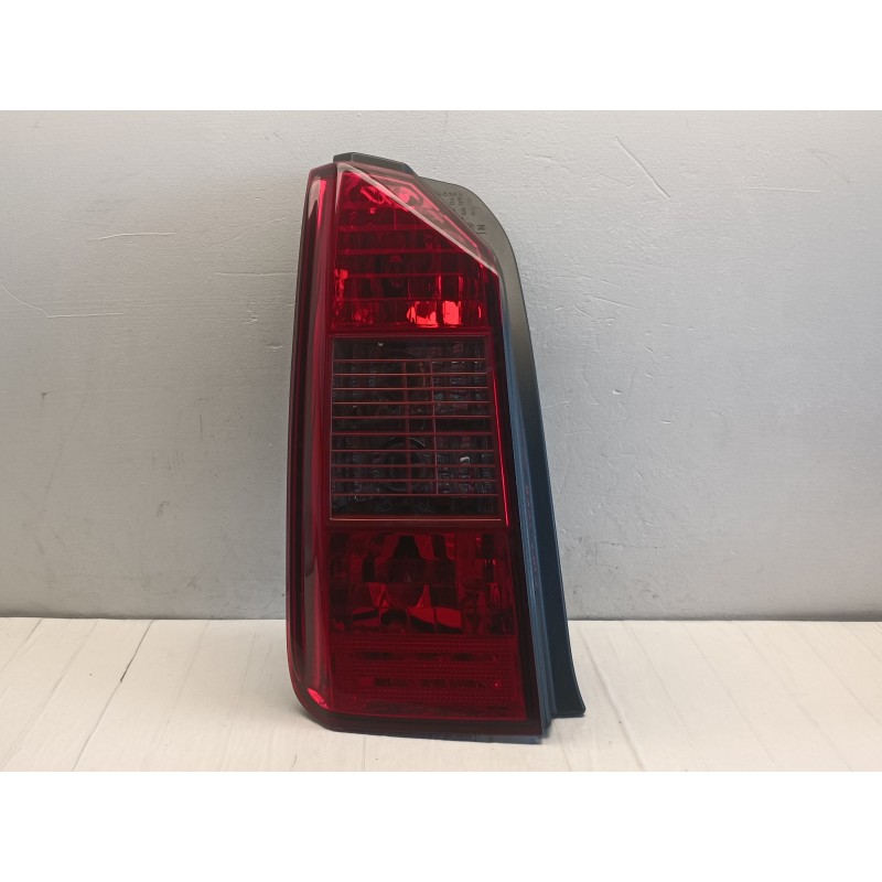 Fanale posteriore sinistro Fiat Idea 2003 2005 fascia rossa 46829509 A9491 Fanale posteriore sinistro Fiat Idea 2003 2005 fascia rossa 46829509 A9491