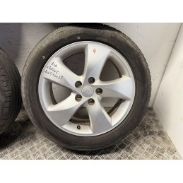Set 4 cerchi in lega originali Kia 17 pollici 529101D300 con gomme 225 50 R17 DOT 2022  B3180