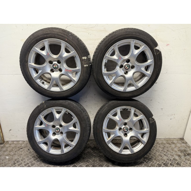 4 cerchi in lega Alfa Romeo MiTo con gomme 195 55 16 7jx16H2 ET39 156094841 B3181 4 cerchi in lega Alfa Romeo MiTo con gomme 195 55 16 7jx16H2 ET39 156094841 B3181