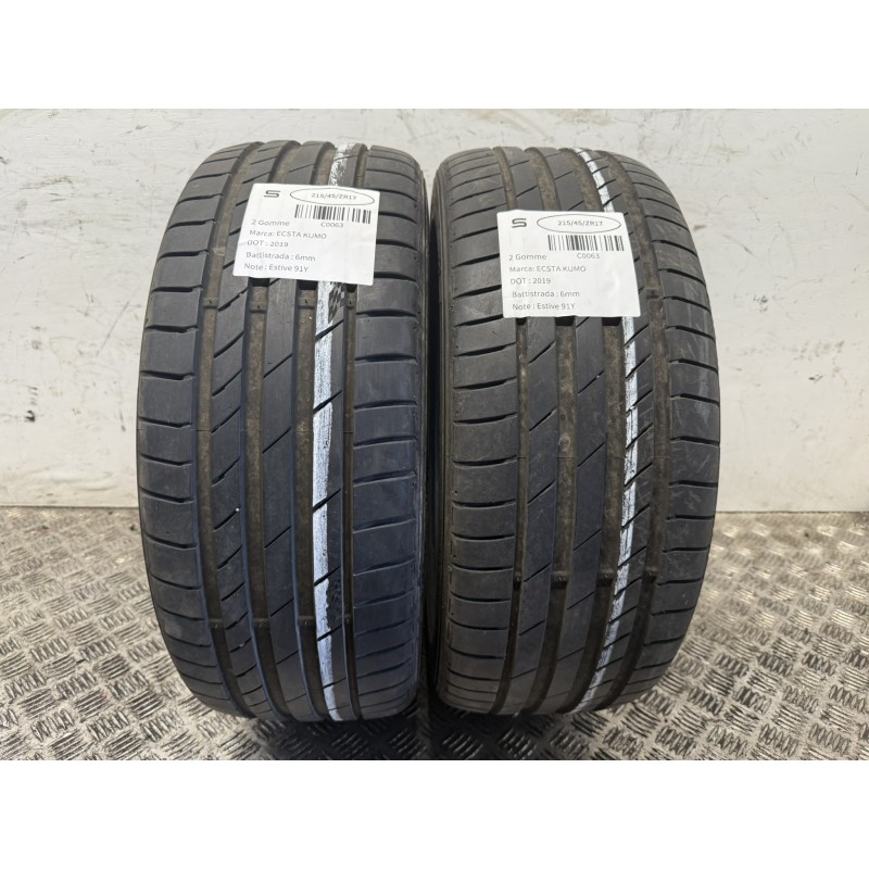 2 pneumatici usati 21545ZR17 91Y Ecsta Kumho estivi DOT 2019 battistrada 7 mm C0063 2 pneumatici usati 21545ZR17 91Y Ecsta Kumho estivi DOT 2019 battistrada 7 mm C0063