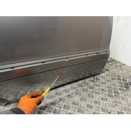 Porta posteriore destra Mercedes Classe B W245 grigio scuro 748 usata  B3159