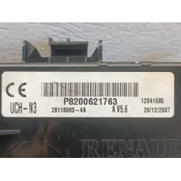 p8200621763 Centralina UCH N3 Body computer Renault clio 2 1.2B  A9575