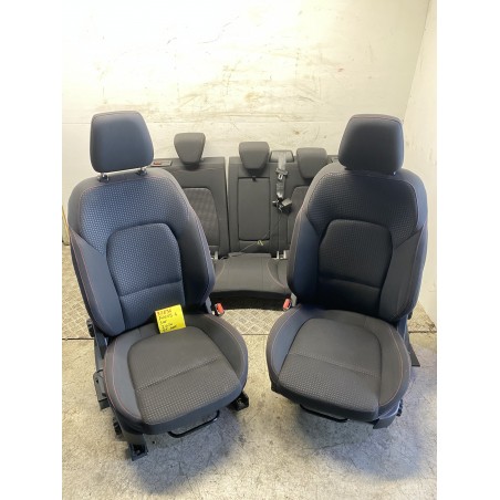 Tappezzeria completa Sedili Ford Focus 4 SW MK4 ST Line tessuto cuciture rosse  B2896