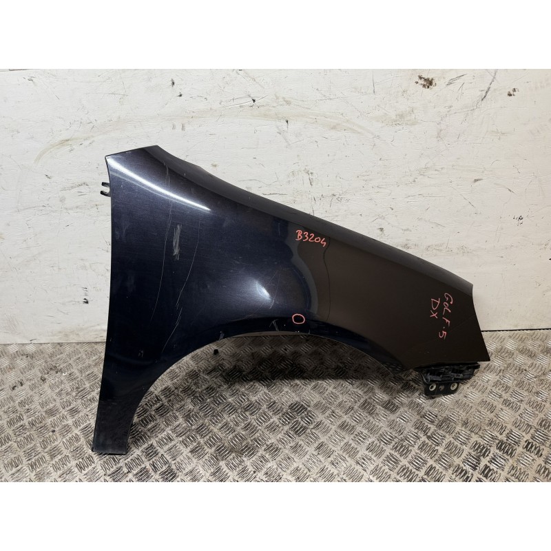 Parafango anteriore destro Volkswagen Golf 5 nero usato ORIGINALE 1K6821022A B3204 Parafango anteriore destro Volkswagen Golf 5 nero usato ORIGINALE 1K6821022A B3204