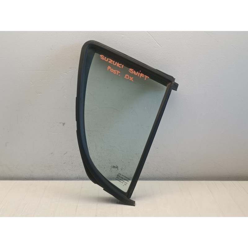 Vetro fisso porta posteriore destra Suzuki Swift 5 V serie 2010 2019  A9632