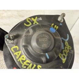 Mozzo fusello anteriore sinistro completo Kia Carens 2008 2.0 diesel usato  B3223