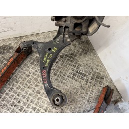 Mozzo fusello anteriore sinistro completo Kia Carens 2008 2.0 diesel usato  B3223