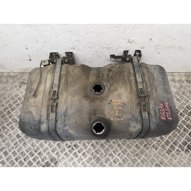 Serbatoio carburante 90 litri Nissan Atleon Cabstar 17202MB40A usato B90 Serbatoio carburante 90 litri Nissan Atleon Cabstar 17202MB40A usato B90