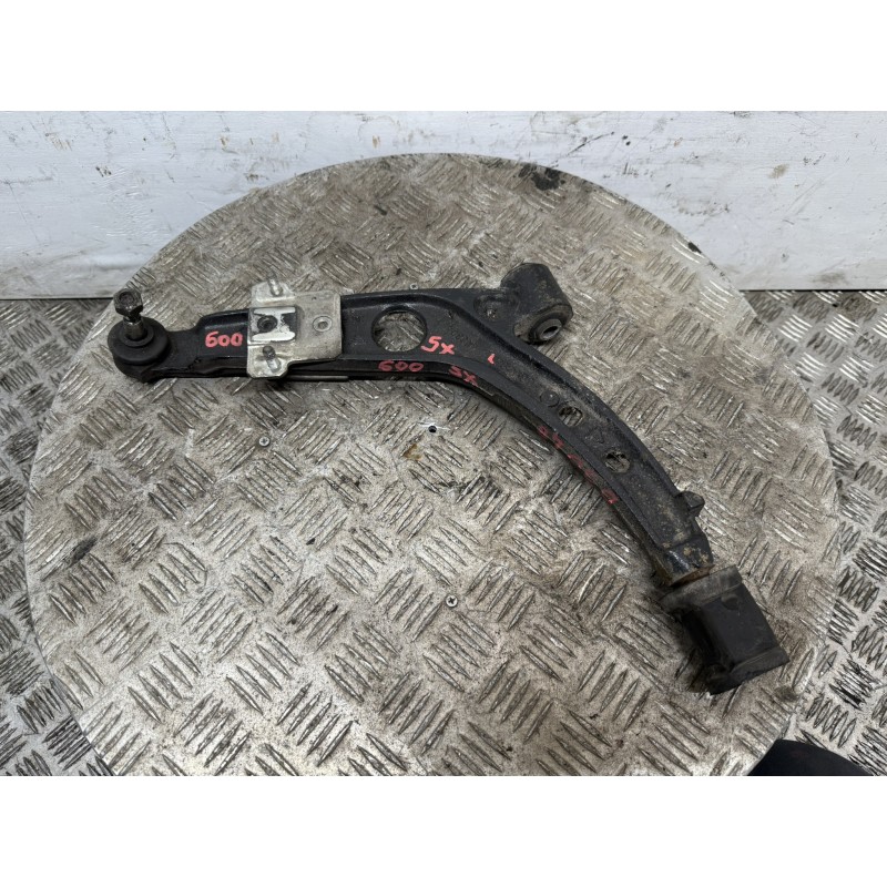 Braccio oscillante anteriore sinistro Fiat 600 7636997 usato originale B3048 Braccio oscillante anteriore sinistro Fiat 600 7636997 usato originale B3048
