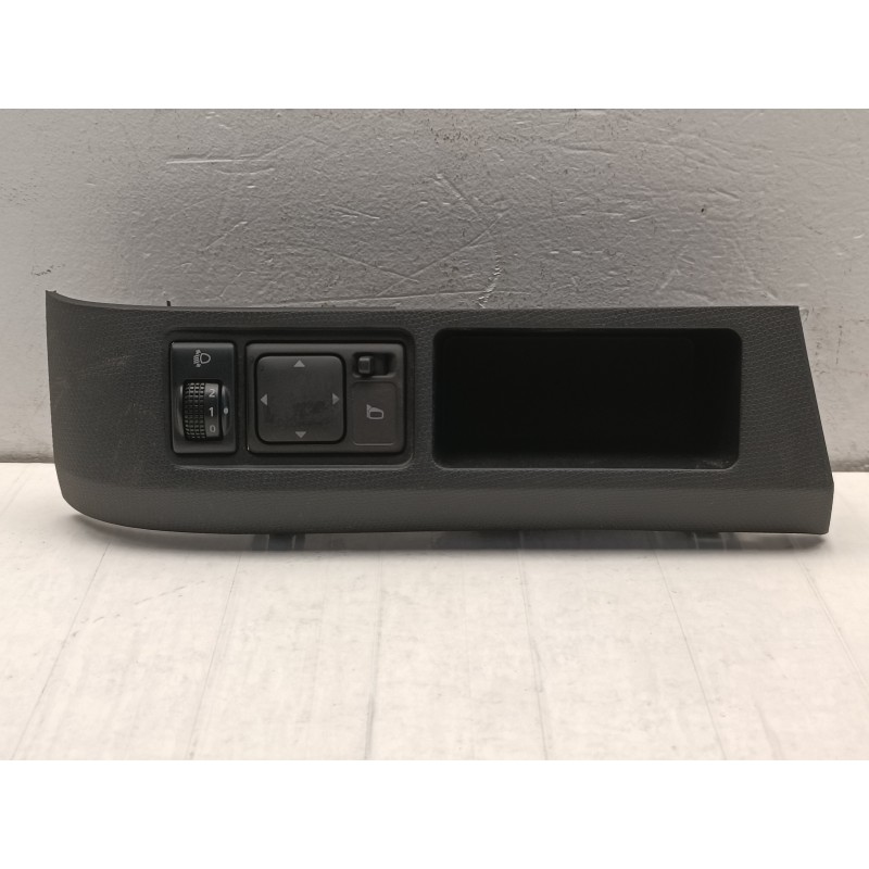 Pulsantiera regolazione specchietti fari Nissan Micra K12 68485ax700 A9674 Pulsantiera regolazione specchietti fari Nissan Micra K12 68485ax700 A9674