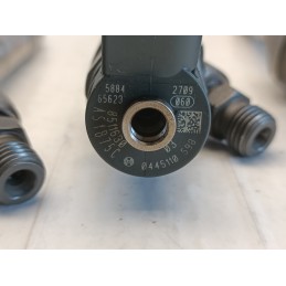 3 iniettori Bmw serie 1 F20 F21 1.5D 0445110598 3 Cilindri B37D15A  A9738