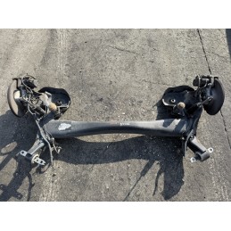 Ponte posteriore Peugeot 3008 2 serie 1.5 HDi 2018 completo dischi e mozzi  B3326