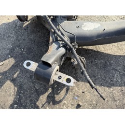 Ponte posteriore Peugeot 3008 2 serie 1.5 HDi 2018 completo dischi e mozzi  B3326