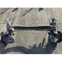 Ponte posteriore Peugeot 3008 2 serie 1.5 HDi 2018 completo dischi e mozzi  B3326