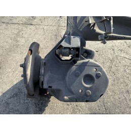 Ponte posteriore Peugeot 3008 2 serie 1.5 HDi 2018 completo dischi e mozzi  B3326