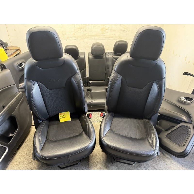 Sedili Tappezzeria Jeep Compass 2 serie 2016 pelle tessuto pannelli B3211 Sedili Tappezzeria Jeep Compass 2 serie 2016 pelle tessuto pannelli B3211