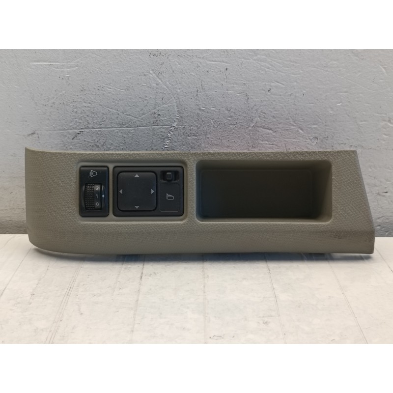 Pulsantiera regolazione specchietti Nissan Micra k12 68485AX700 A9797 Pulsantiera regolazione specchietti Nissan Micra k12 68485AX700 A9797