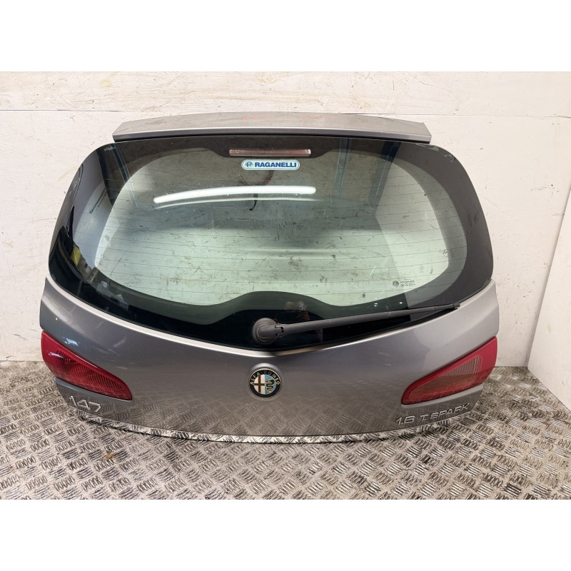 Portellone posteriore bagagliaio Alfa 147 restyling grigio VR651 completo B3368 Portellone posteriore bagagliaio Alfa 147 restyling grigio VR651 completo B3368