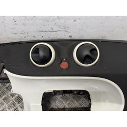 Cruscotto Smart ForFour 453 nero con airbag passeggero modanatura bianca  B3353
