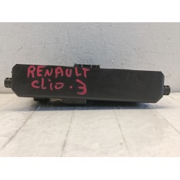 Centralina BCM L2 body computer Renault Clio 3 serie 8201054119  A9842