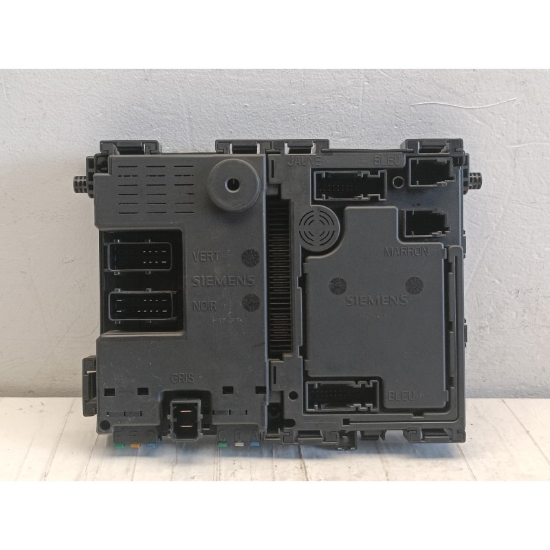 Centralina modulo fusibili Peugeot 206 1.1B 9626460880 Siemens A9851 Centralina modulo fusibili Peugeot 206 1.1B 9626460880 Siemens A9851