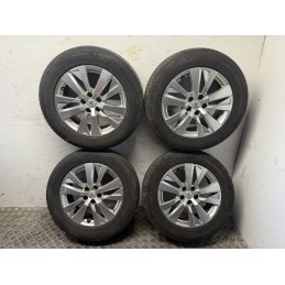 Set 4 cerchi in lega Peugeot 3008 5008 17 gomme DOT 2021usati  B3355