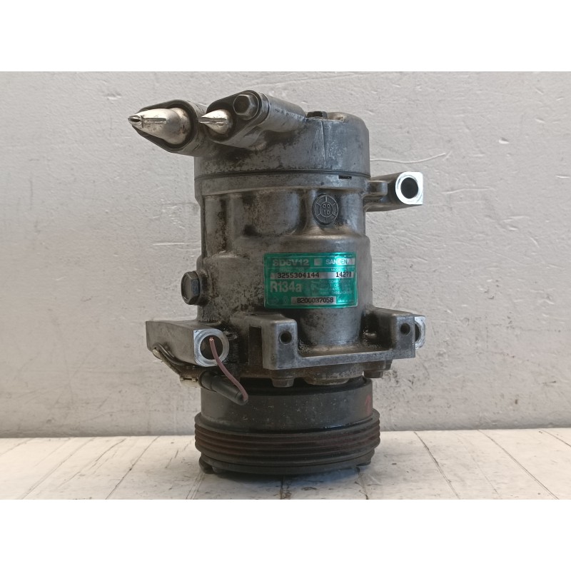 Compressore aria condizionata clima Renault Clio 2 1.2B 8200037058 A9970 Compressore aria condizionata clima Renault Clio 2 1.2B 8200037058 A9970